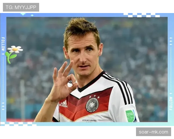 贝肯鲍尔自由人战术再审视：足球战术革命中的传承与未来趋势