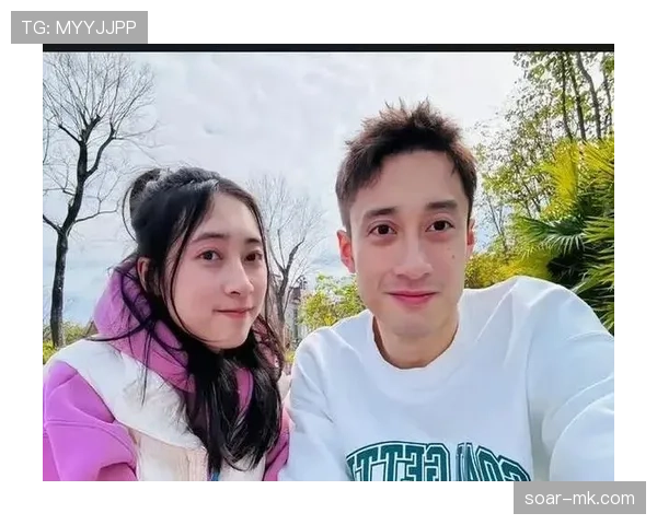 练俊杰家冰箱里塞满蛋白粉，邻居以为他开健身房