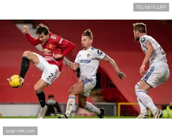 曼联重建进程混乱，战略缺失问题逐步反映在战绩与阵容稳定性上